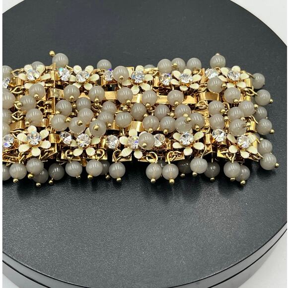 J. Crew Cluster Crystal Flowers Grey Lucite Beads Statement Cha Cha Bracelet - Picture 2 of 8